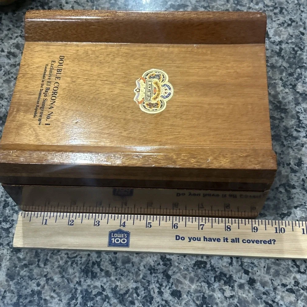 Vintage Diamond Crown Maximus Toro No. 1 Cigar Box Storage Treasure Box Decor